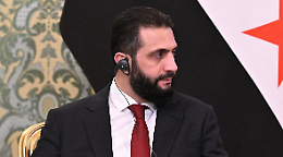 Accordo tra Damasco e curdi: finisce l&rsquo;autonomia armata nel Nord-Est della Siria