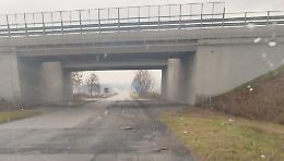 San Bernardo, la strada dimenticata: buche, degrado e zero interventi