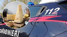 Si nasconde il Parmiggiano Reggiano nei pantaloni e tenta la fuga. Fermato ladro a Settimo Torinese