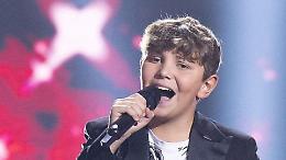 Dal microfono giocattolo di Torino al palcoscenico di Roma: Nicholas Mazza, a 13 anni, conquista i cuori con la sua voce in 13 &ndash; Thirteen The  Musical 