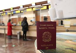 Addio file in questura, il passaporto si fa alle Poste e il Piemonte accelera sulla svolta
