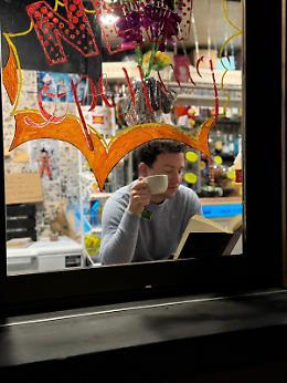 Lascia la fabbrica e apre una spa del silenzio: la storia di Francesco a Volpiano
