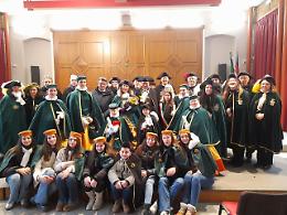 Brandizzo, al via il Carnevale 2026: Silvia Palmisano incoronata Bela Cus&ocirc;tera