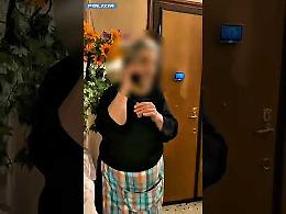 Quando il trucco del finto carabiniere finisce male: l'anziana finge di a stare al gioco ed ecco cosa succede(VIDEO)