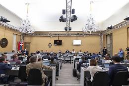 Bilancio regionale nel caos: Consiglio chiuso alle 17.30, seduta saltata e resa dei conti rinviata
