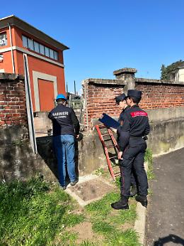 PNRR, operai nei cunicoli tra fango e aria scarsa: cantiere da 200mila euro sospeso dai carabinieri per rischi gravi