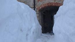 La neve che mancava da anni travolge il Cuneese: due metri in quota e Limone Piemonte torna irriconoscibile