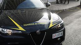 Lanci nel vuoto e conti truccati: il paracadutismo no profit nasconde un giro d&rsquo;affari da oltre tre milioni di euro