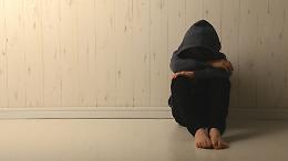 "Vieni a giocare alla Play", e violenta il cugino di 7 anni. Genitori ora devono pagare 300mila euro di risarcimento