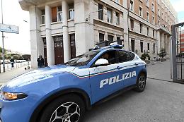Tentata rapina in strada a Torino, giovane arrestato dopo l&rsquo;aggressione e scoperto evaso dai domiciliari