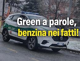 Green a parole, benzina nei fatti: la nuova auto dei vigili accende la polemica in citt&agrave;