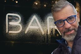 Tutti al bar di Romano Canavese. Storie di cugini, denunce, mediazioni e consigli comunali pieni di "no"
