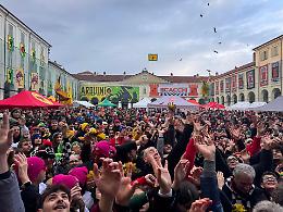 Penultima di Carnevale sotto la grandine: la forza di una comunit&agrave;