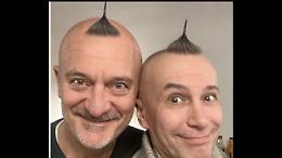 Il duo che non ti aspetti: che ci fanno insieme Bisio e Brachetti? Con tanto di ciuffo...