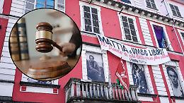 Scontri per Askatasuna, la procura ricorre: riportare in carcere i tre arrestati