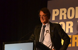  &ldquo;Regno Unito colonizzato dagli immigrati&rdquo;. Numeri sbagliati, bufera politica e Manchester United nella tempesta