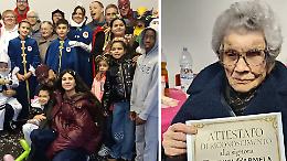 Compie 100 anni e li festeggia al Carnevale