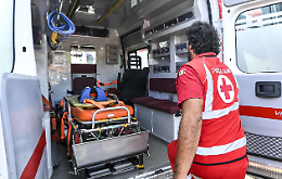 Bastonate e spray urticante nell'ex casa di riposo. A Mathi, la maxi rissa tra curdi e tunisini 