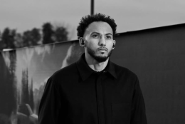 &ldquo;Torna allo zoo&rdquo;: insulti razzisti a Lloyd Kelly, la denuncia social del difensore della Juventus