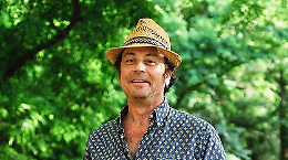 Chi &egrave; Victor Owen Schwartz, l&rsquo;importatore di vino che ha fatto cadere i dazi di Trump
