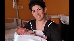 Salvata mamma di Leini e il suo bambino: al Sant'Anna parto ad altissimo rischio vinto grazie a un intervento record