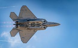 Due portaerei, 150 aerei e F-22 in Israele: gli Stati Uniti preparano l&rsquo;opzione militare contro l&rsquo;Iran