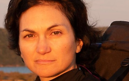 Orme d&rsquo;ombra torna a Torino: arte e cammino contro la violenza di genere