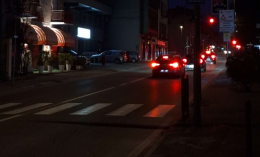 Via Torino a Ivrea, la strada dimenticata: buio, incidenti e allagamenti. E il Comune? Tace!