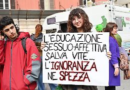 Il grido delle donne in piazza: "Stop a guerra e patriarcato"