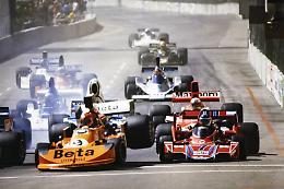 Al Mauto la mostra &ldquo;I Nemici del Drake&rdquo;: Enzo Ferrari e le scuderie inglesi che sfidarono Maranello