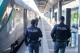 Uomo sui binari, traffico ferroviario bloccato a Torino Porta Susa: mattinata di disagi per i pendolari