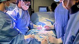 Sciatore inglese salvato dopo una grave emorragia: la corsa contro il tempo tra Susa e Rivoli