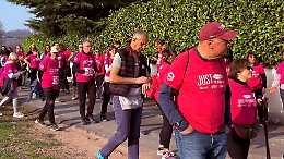 La collina cammina per la ricerca: grande partecipazione alla &ldquo;Just The Woman I Am&rdquo; di Rivalba (FOTO)