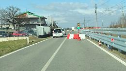 SP82, ciclisti senza pista e auto pericolosamente in coda: ecco cosa dice la Citt&agrave; Metropolitana di Torino