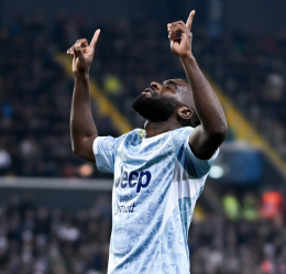 Boga firma, la Juve sbaglia tutto il resto: a Udine basta un gol