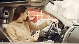 Colonnine elettriche a Borgaro, la delibera della Giunta accende la polemica