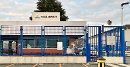 Teksid Carmagnola, la fabbrica sotto pressione: impianti al 50% e turni fino a 18, il caso arriva in Regione