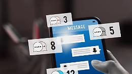 Agguato tra coetanee a Torino: 18enne attirata con un messaggio e picchiata in strada