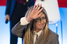 Guerra, benzina e silenzi: l&rsquo;Italia che aspetta mentre il mondo brucia