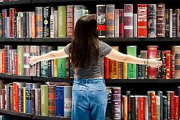 Salone del Libro 2026, rivoluzione giovani: &ldquo;Il mondo lo raccontano i ragazzini&rdquo;