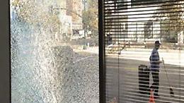 Spaccata nella notte a Rivarolo Canavese: colpi contro la vetrata del centro scommesse