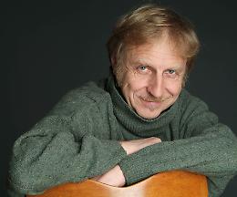 Un giorno di fuoco torna in scena: la parola di Fenoglio brucia ancora