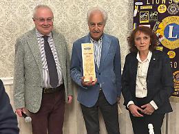 L&rsquo;avvocato Renato Bruzzone ospite del Lions Club Chivasso Host: curiosit&agrave; e aneddoti dal mondo equestre (VIDEO)