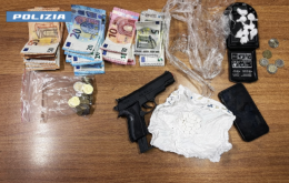 Ivrea, 15enne arrestato con cocaina, crack e contanti: fermato su una mini car