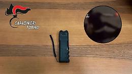 Agguato a Mirafiori: pestato con taser e rapinato