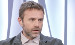 Paolo Giordano, lo scrittore Premio Strega di San Mauro: &ldquo;La guerra &egrave; tornata a essere la nostra realt&agrave;&rdquo;