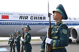 La Cina sta conquistando l&rsquo;Africa partendo dalla scuola: Borse di studio, universit&agrave; e lingua