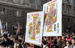 No Kings, piazze contro Trump: accuse, rabbia e proteste da Torino al mondo