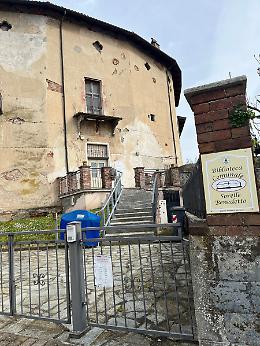 Alice Castello riscopre la storia: i francesi del Re Sole rivivono tra memoria e racconto