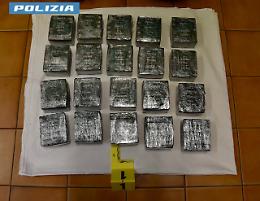 Maxi sequestro di droga e arresti tra Torino e Vercelli: in manette due pusher